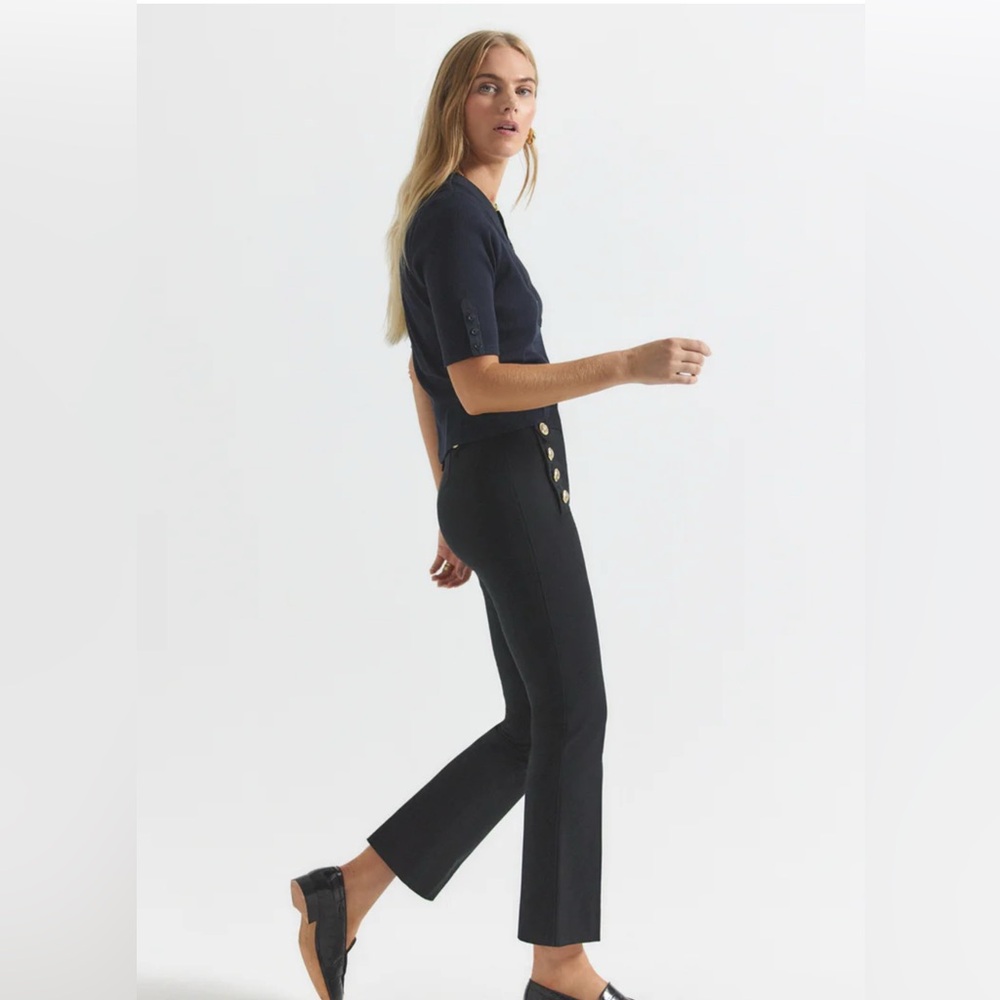 10 Crosby Derek Lam**Robertson Black Crop Flare Trousers**US 4,12 $365 CURRENT - Picture 2 of 8